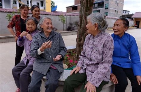 子孫意思|子孫 的意思、解釋、用法、例句